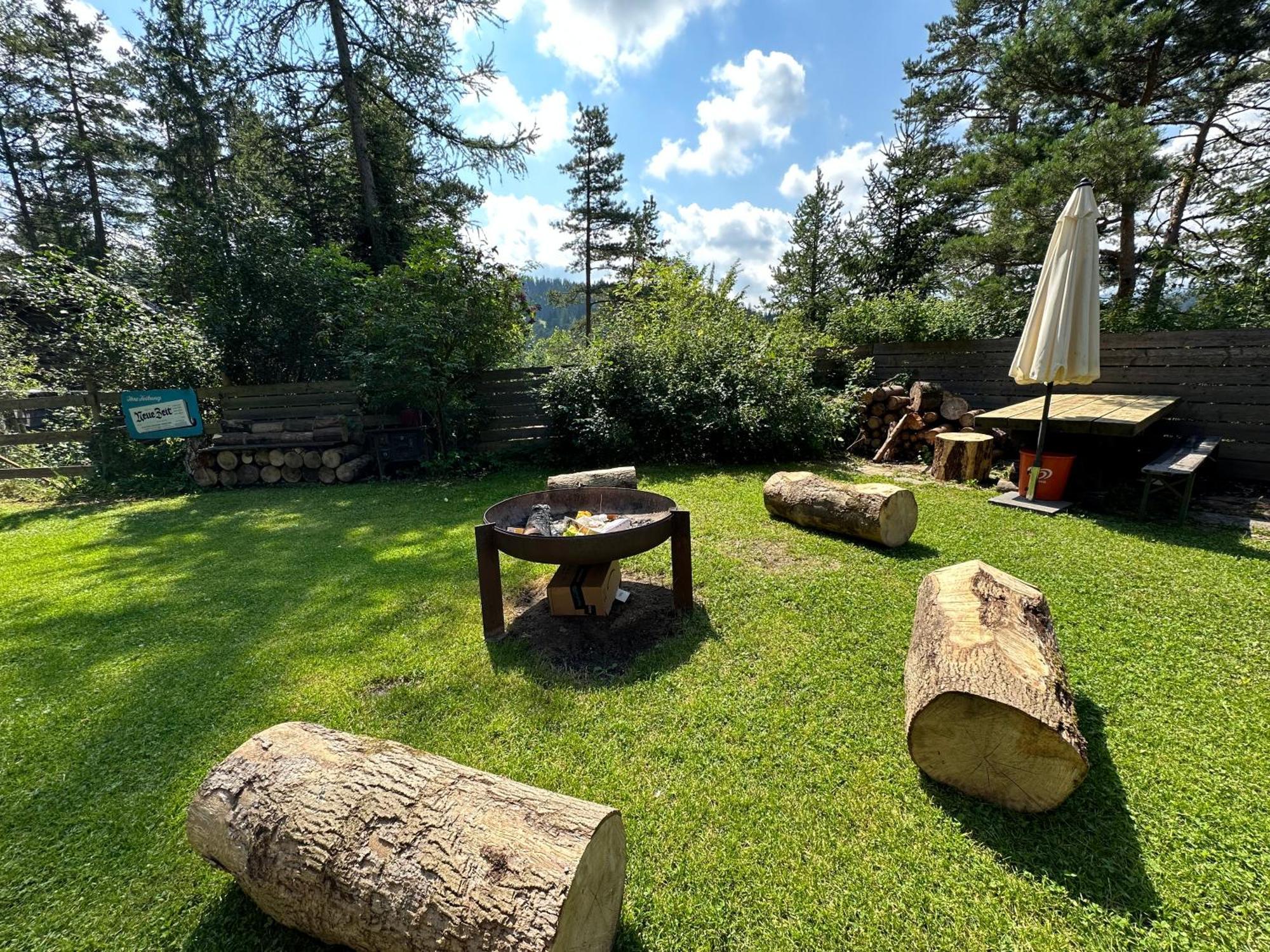 Ferienhaus Im Wald Edelschrott Exterior foto