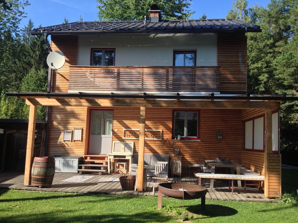 Ferienhaus Im Wald Edelschrott Exterior foto